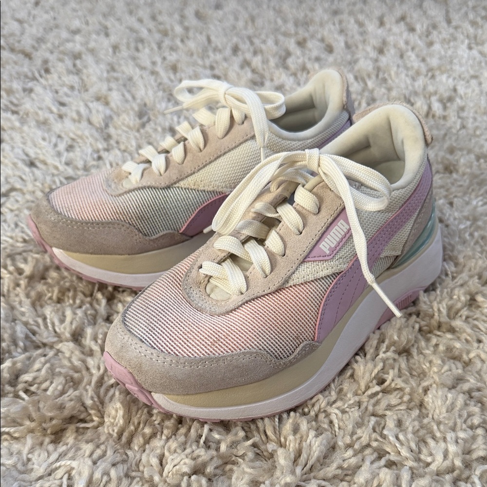 Puma Girl’s Cream and Lavander Sneakers